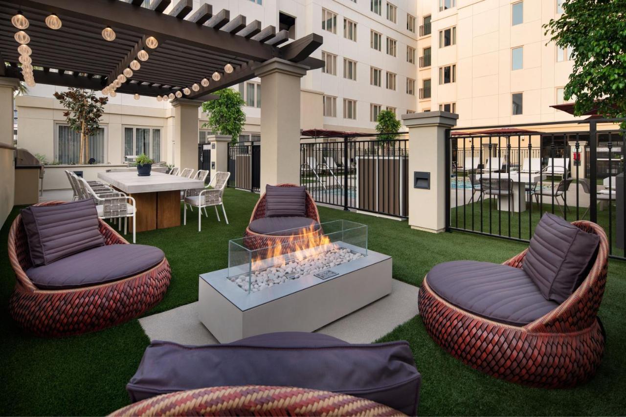 Residence Inn Los Angeles Glendale Exterior photo