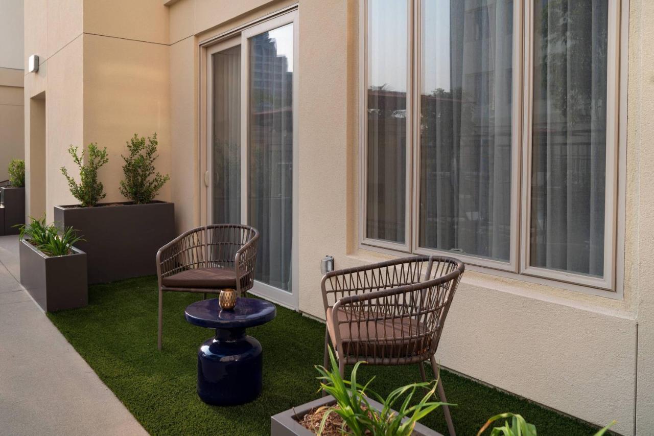 Residence Inn Los Angeles Glendale Exterior photo